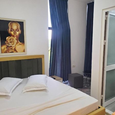 Bs Hotel Durrës Kültér fotó
