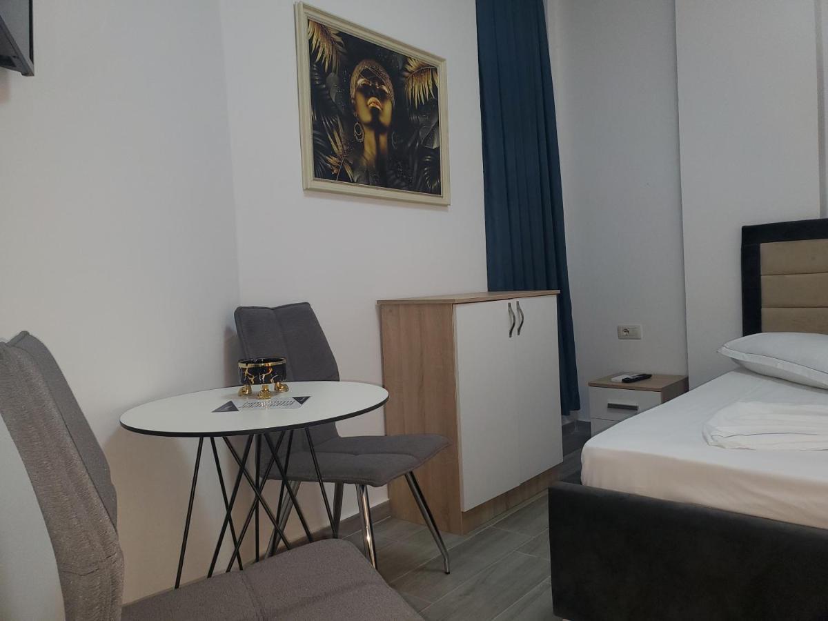 Bs Hotel Durrës Kültér fotó