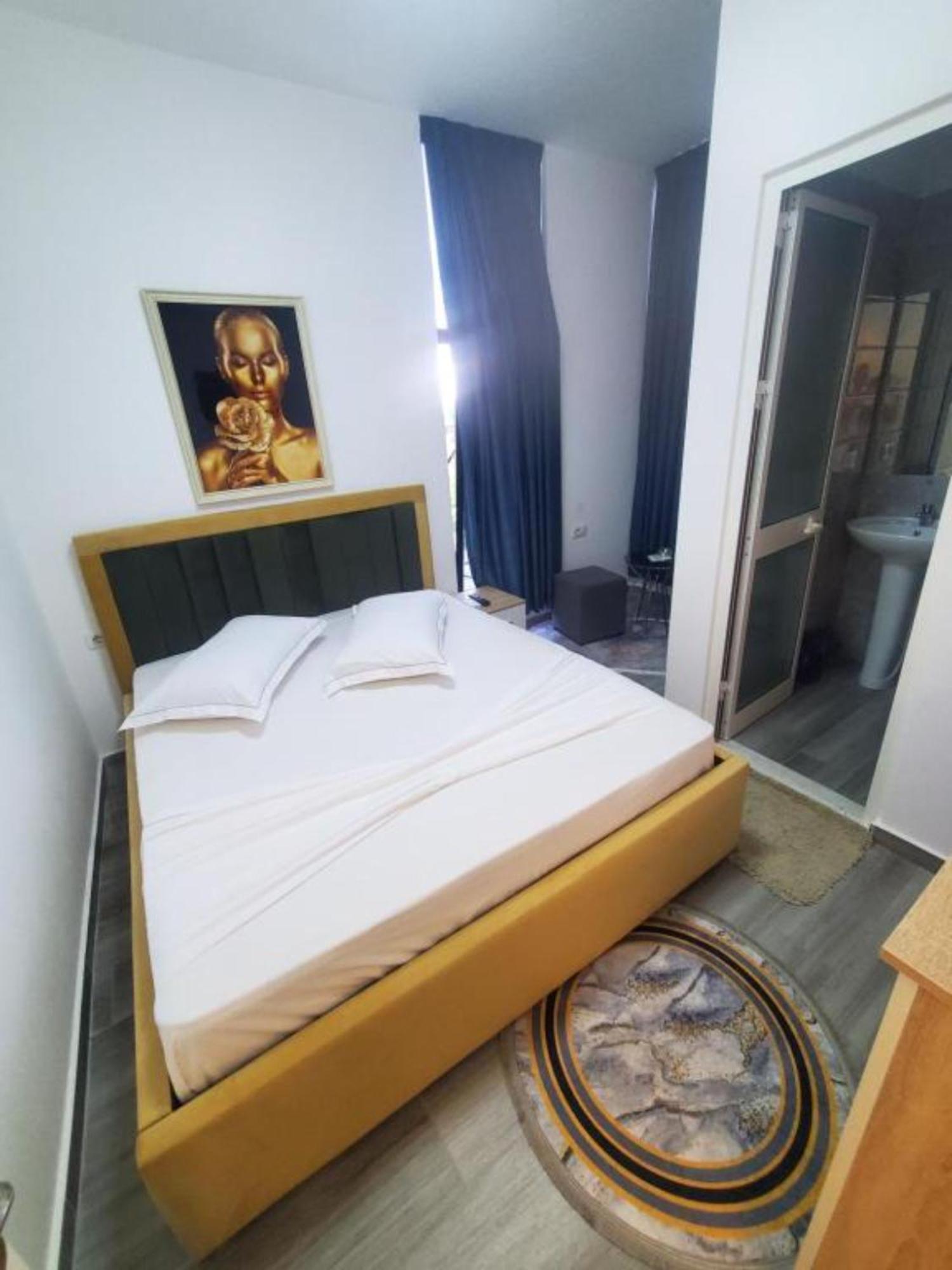 Bs Hotel Durrës Kültér fotó